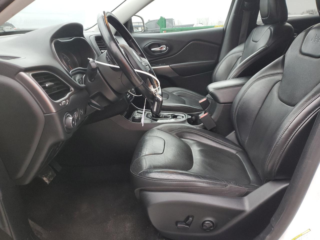 2020 Jeep Grand Cherokee VIN 1C4PJMDX4LD588735 Copart auction photo, front end damage thumbnail 7