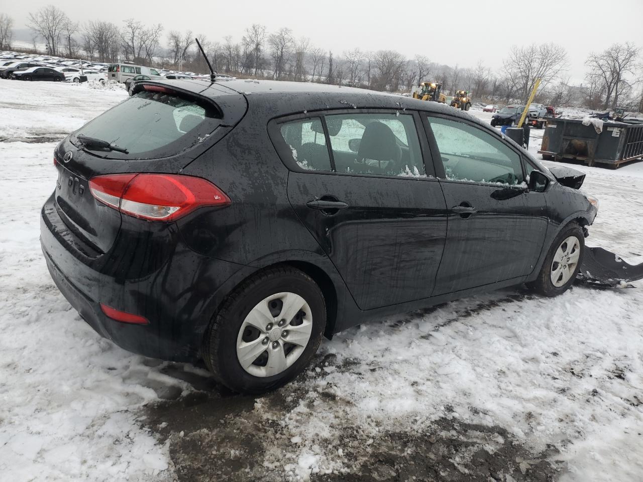2017 KIA Forte VIN KNAFK5A8XH5730824 Copart auction photo, front end / minor dent/scratches damage thumbnail 3