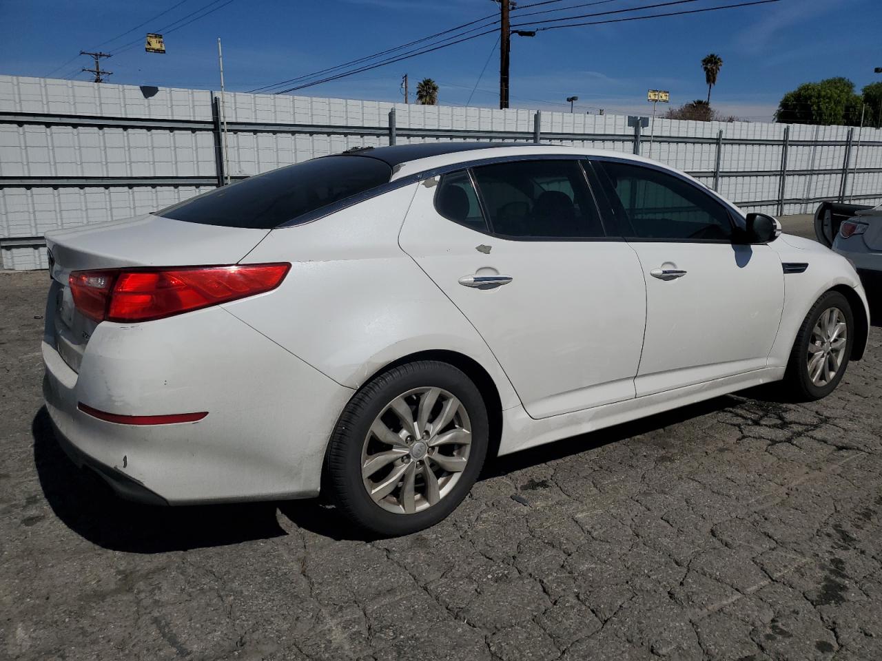2014 KIA Optima VIN 5XXGN4A75EG333710 Copart auction photo, front end damage thumbnail 3