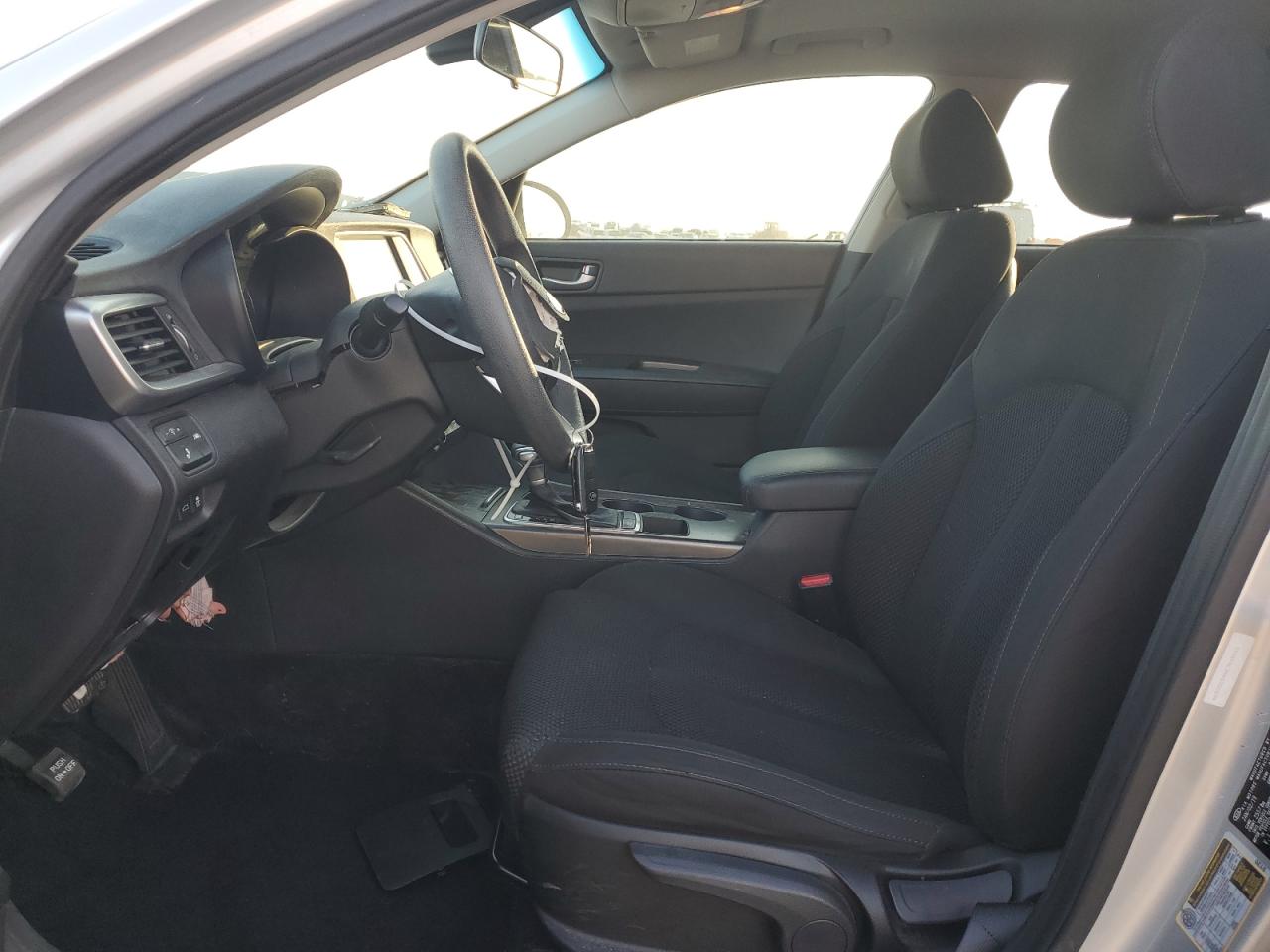 2019 KIA Optima VIN 5XXGT4L35KG335579 Copart auction photo, front end damage thumbnail 7