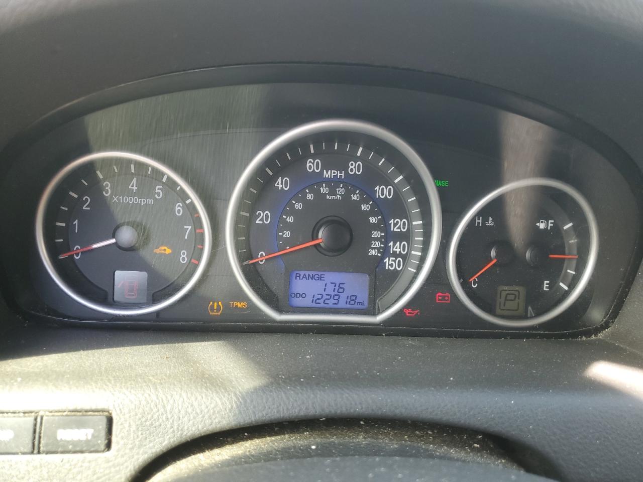 2010 Hyundai Veracruz VIN KM8NUDCC4AU121000 Copart auction photo, side / minor dent/scratches damage thumbnail 9
