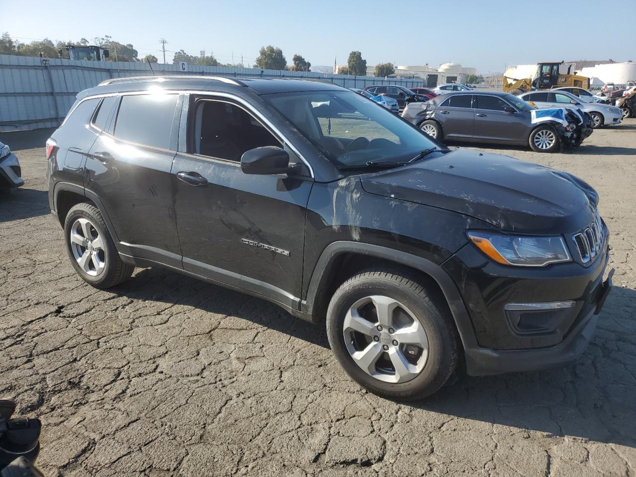 2017 Jeep Compass VIN 3C4NJDBB0HT680988 Copart auction photo, front end / front end damage thumbnail 4