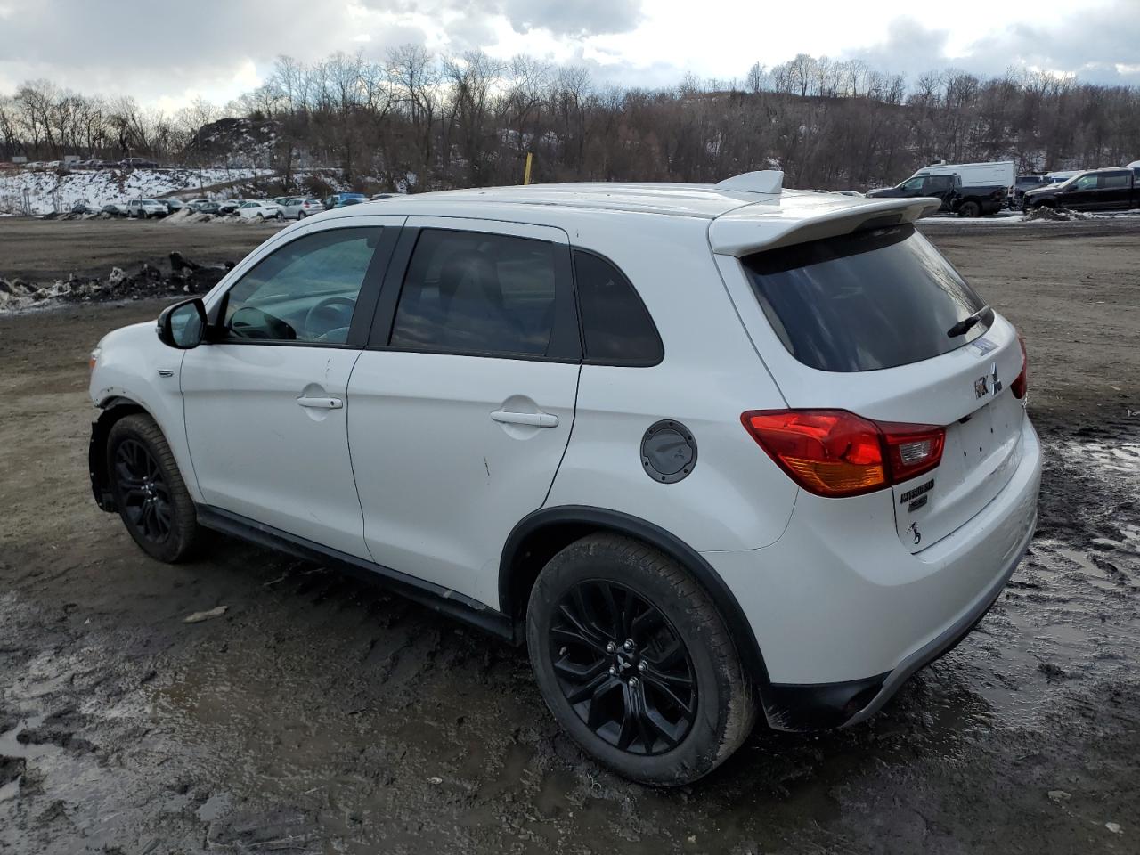 2017 Mitsubishi Outlander VIN JA4AR3AU8HZ054323 Copart auction photo, front end / side damage thumbnail 2