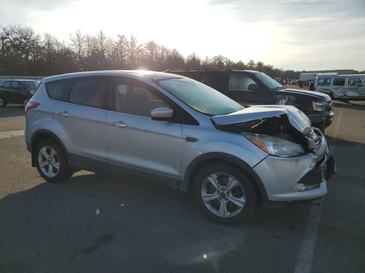 2014 Ford Escape VIN 1FMCU9G97EUE32008 Copart auction photo, front end / minor dent/scratches damage thumbnail 4