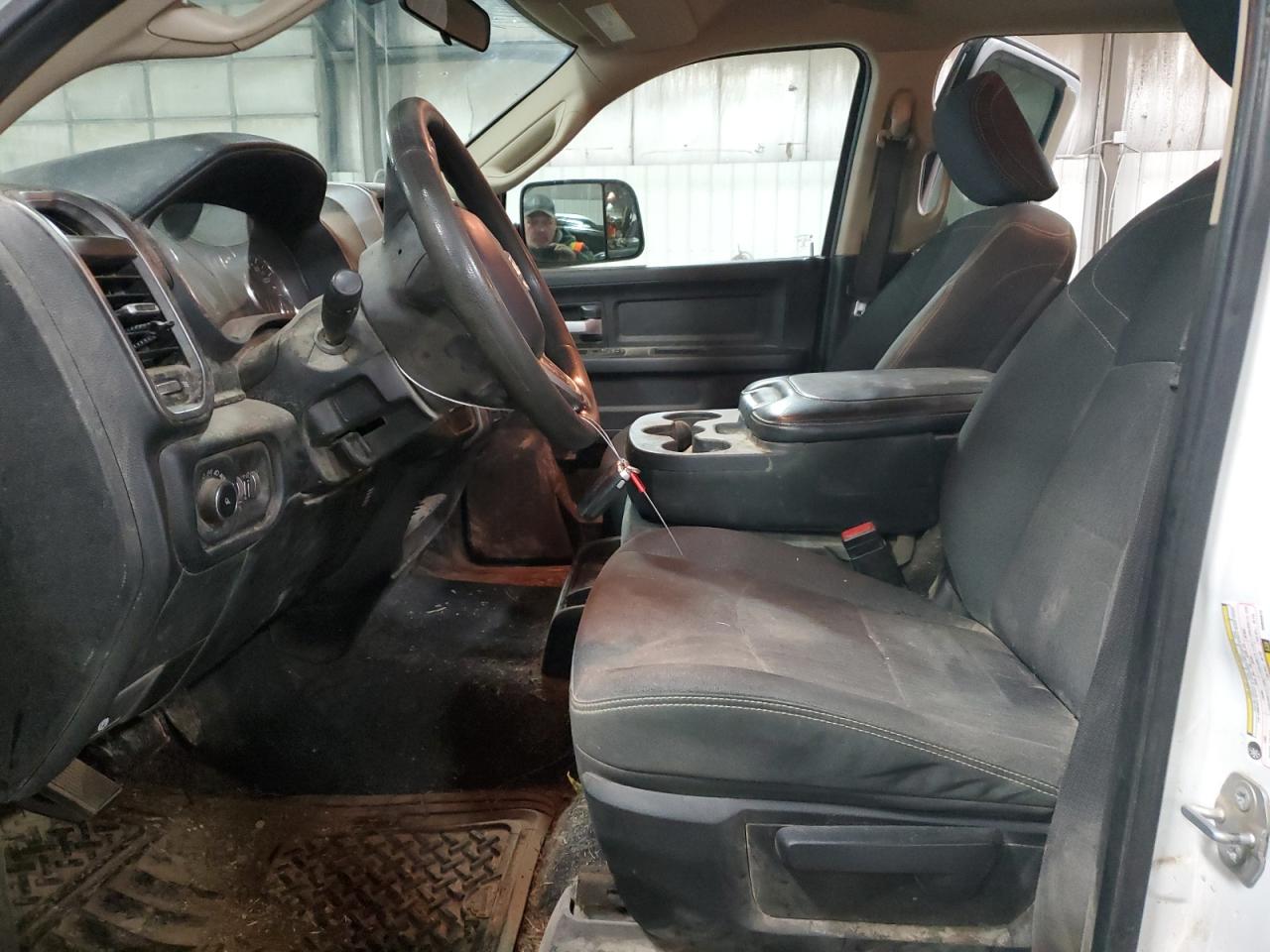2019 RAM 3500 VIN 3C63RRGL4KG645912 Copart auction photo, front end / minor dent/scratches damage thumbnail 7