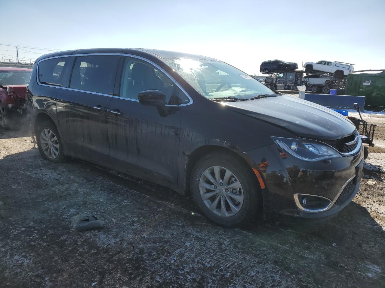2018 Chrysler Pacifica VIN 2C4RC1FGXJR123742 Copart auction photo, rear end / front end damage thumbnail 4