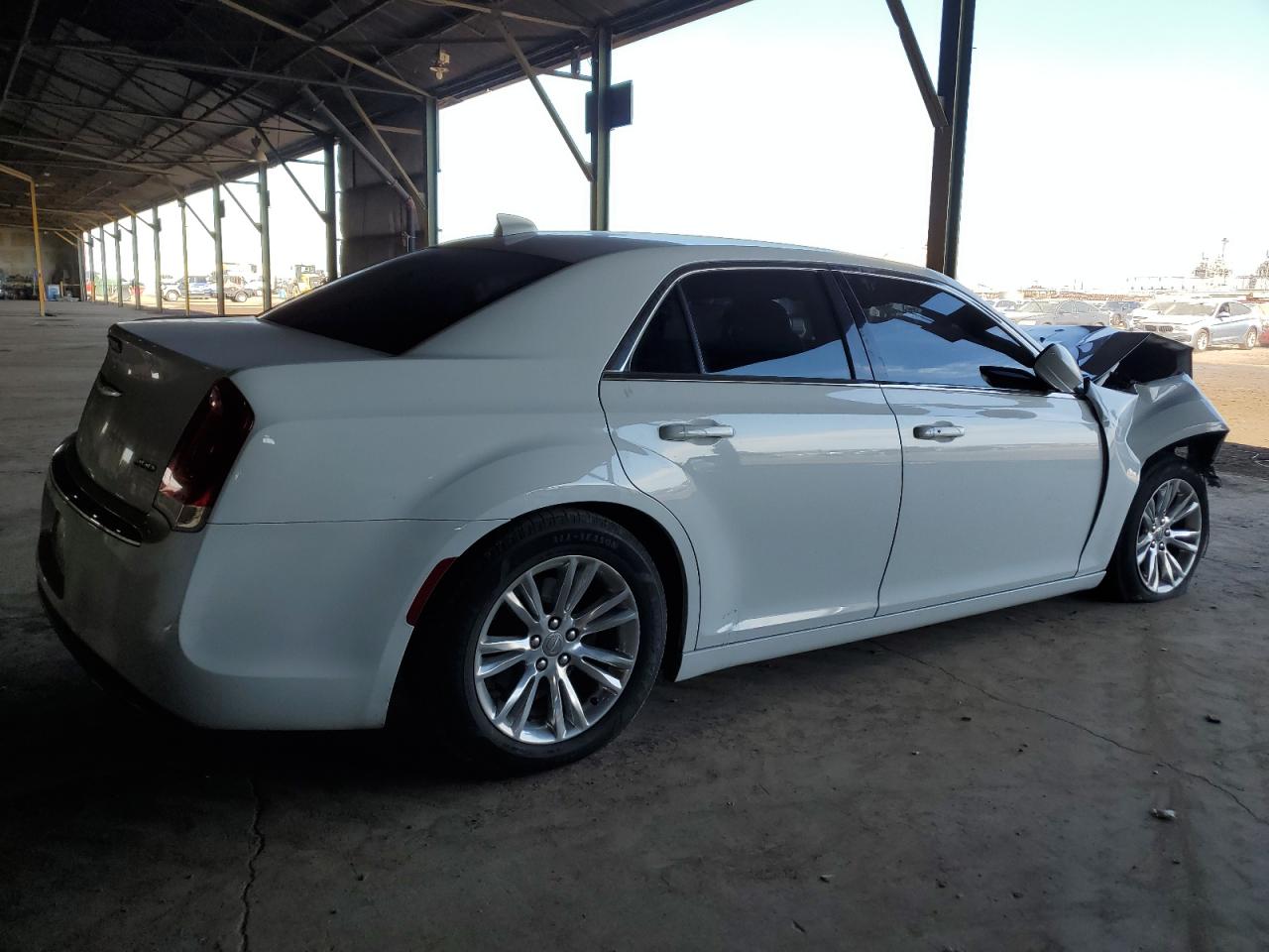 2019 Chrysler 300 VIN 2C3CCAAG2KH563172 Copart auction photo, front end damage thumbnail 3