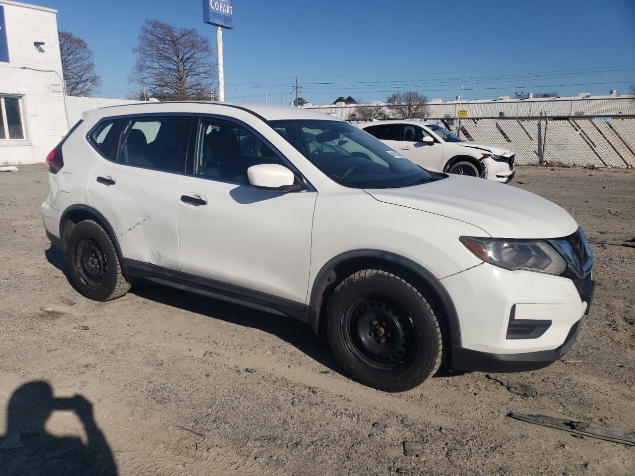 2018 Nissan Rogue VIN KNMAT2MVXJP546388 Copart auction photo, front end / all over damage thumbnail 4