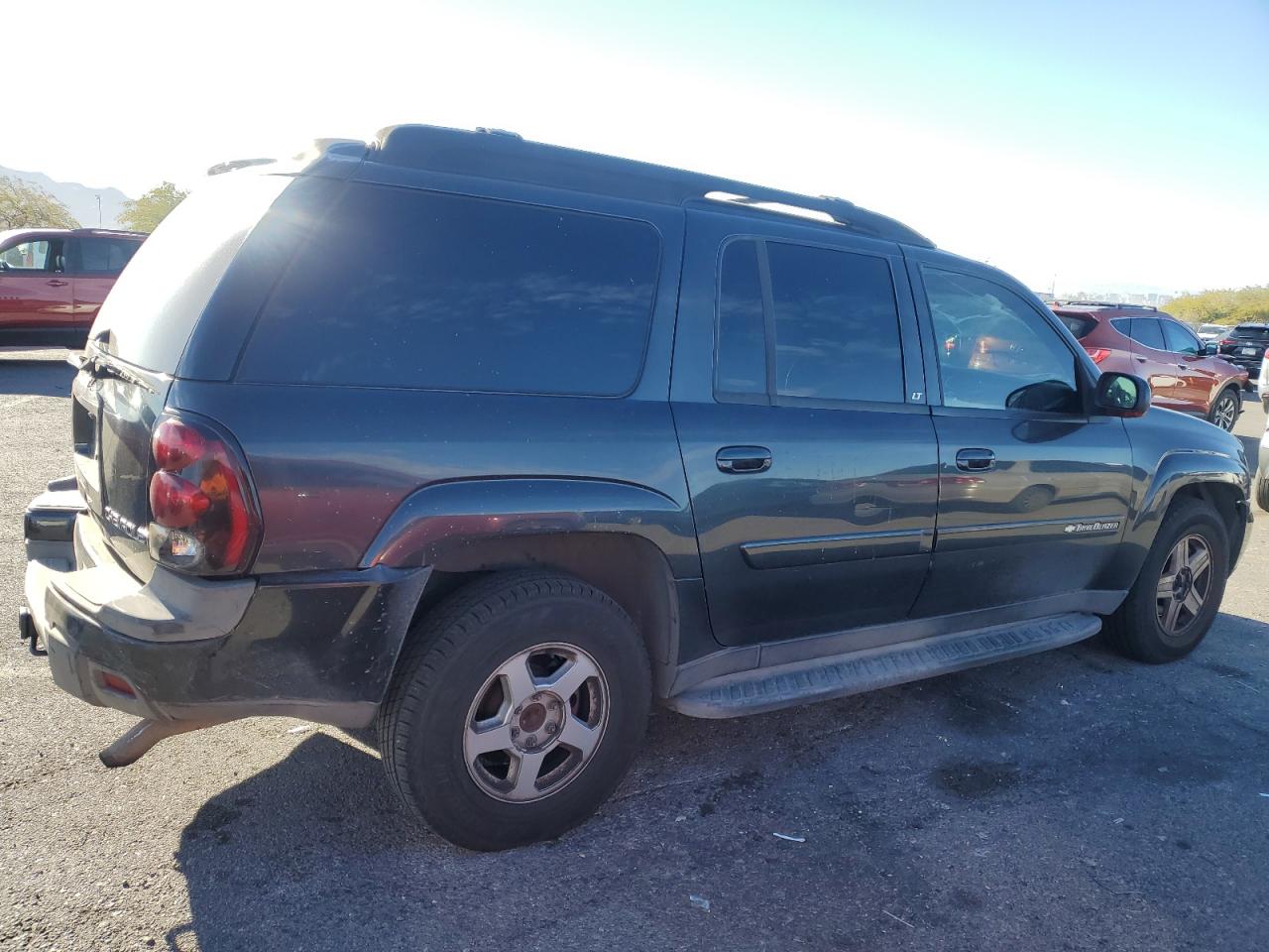 2004 Chevrolet TrailBlazer VIN 1GNET16P946208721 Copart auction photo, rear end / front end damage thumbnail 3