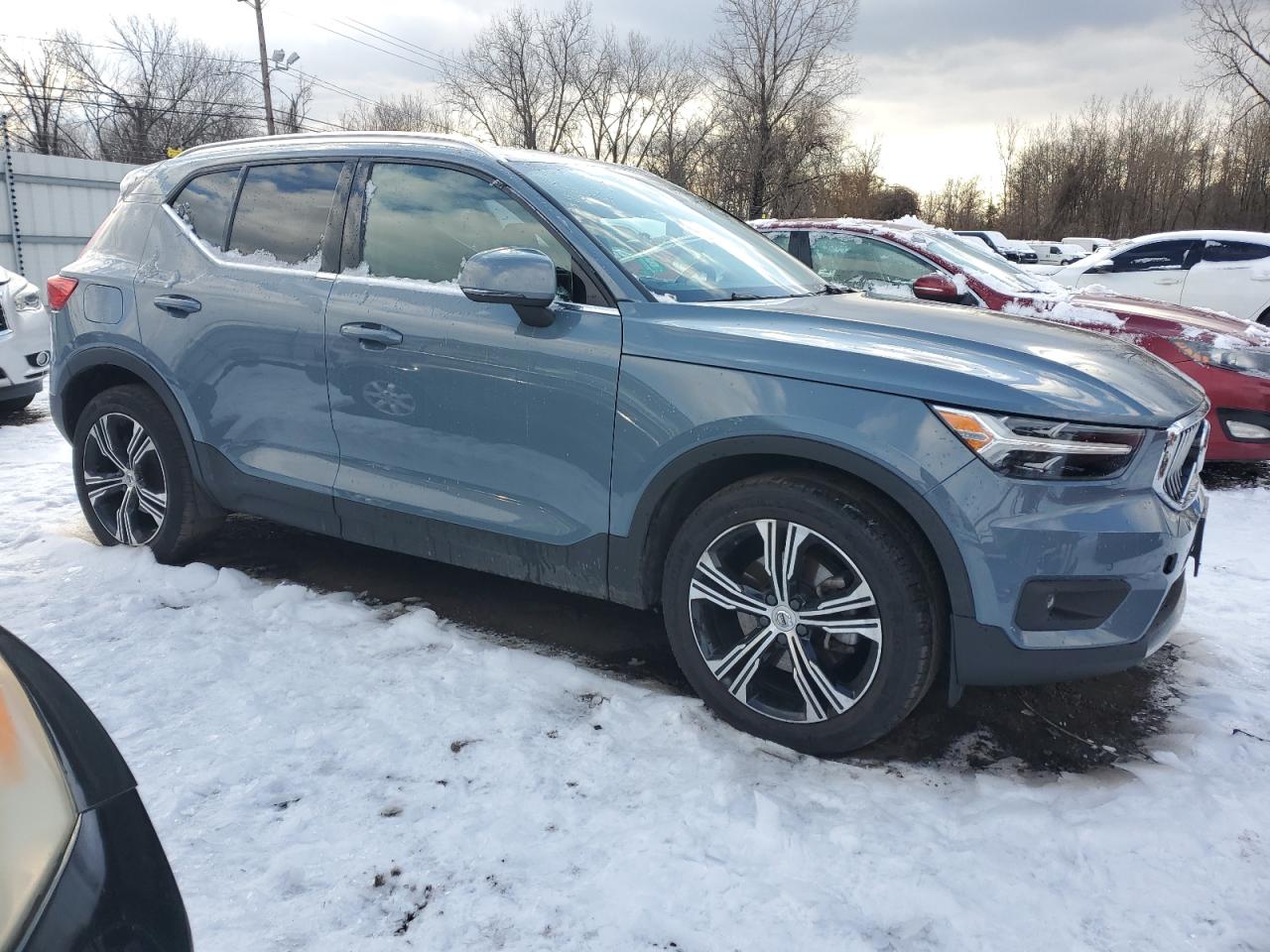 2020 Volvo XC40 VIN YV4162UL7L2255785 Copart auction photo, front end damage thumbnail 4