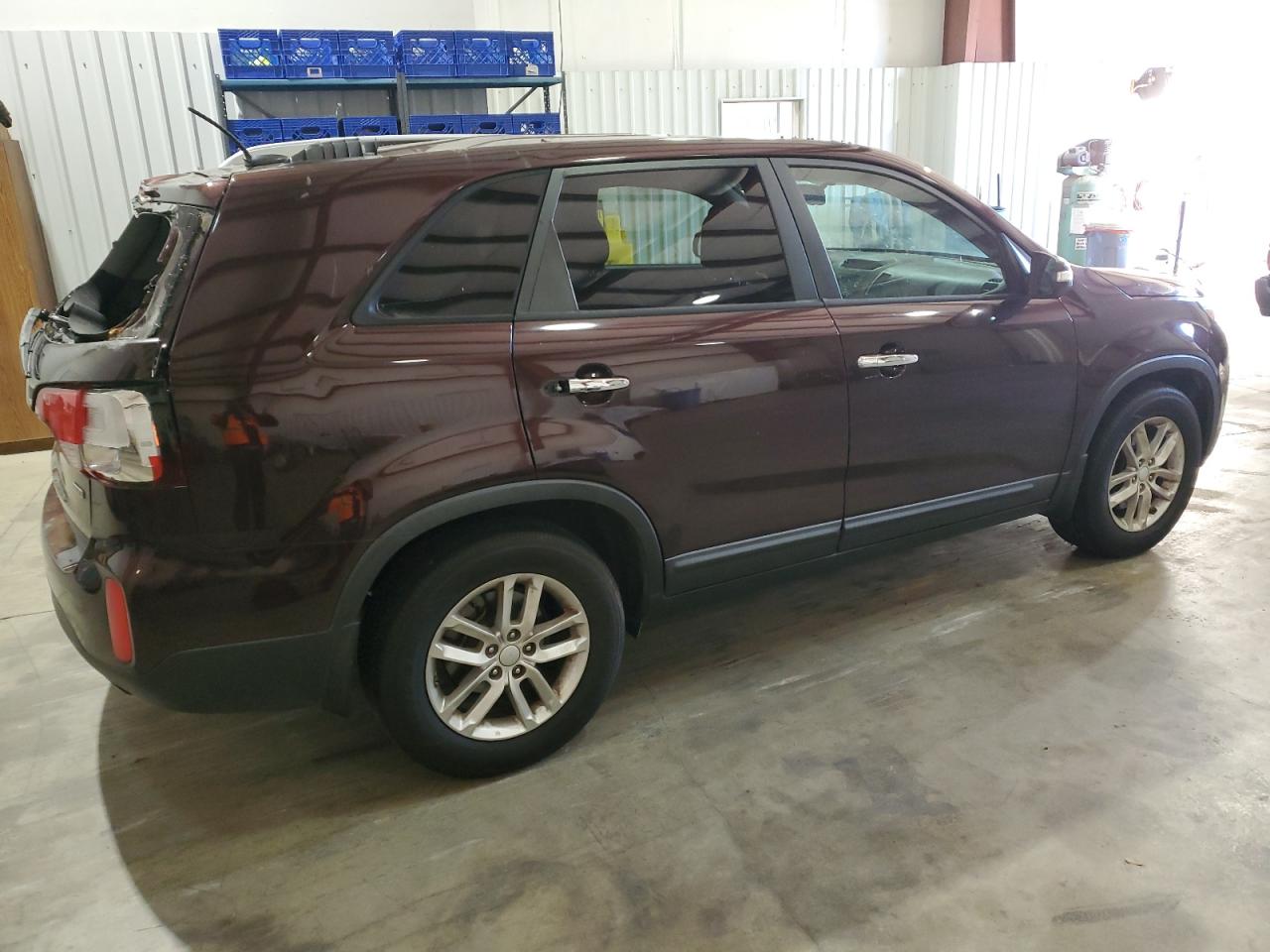 2015 KIA Sorento VIN 5XYKT4A68FG567585 Copart auction photo, rear end damage thumbnail 3