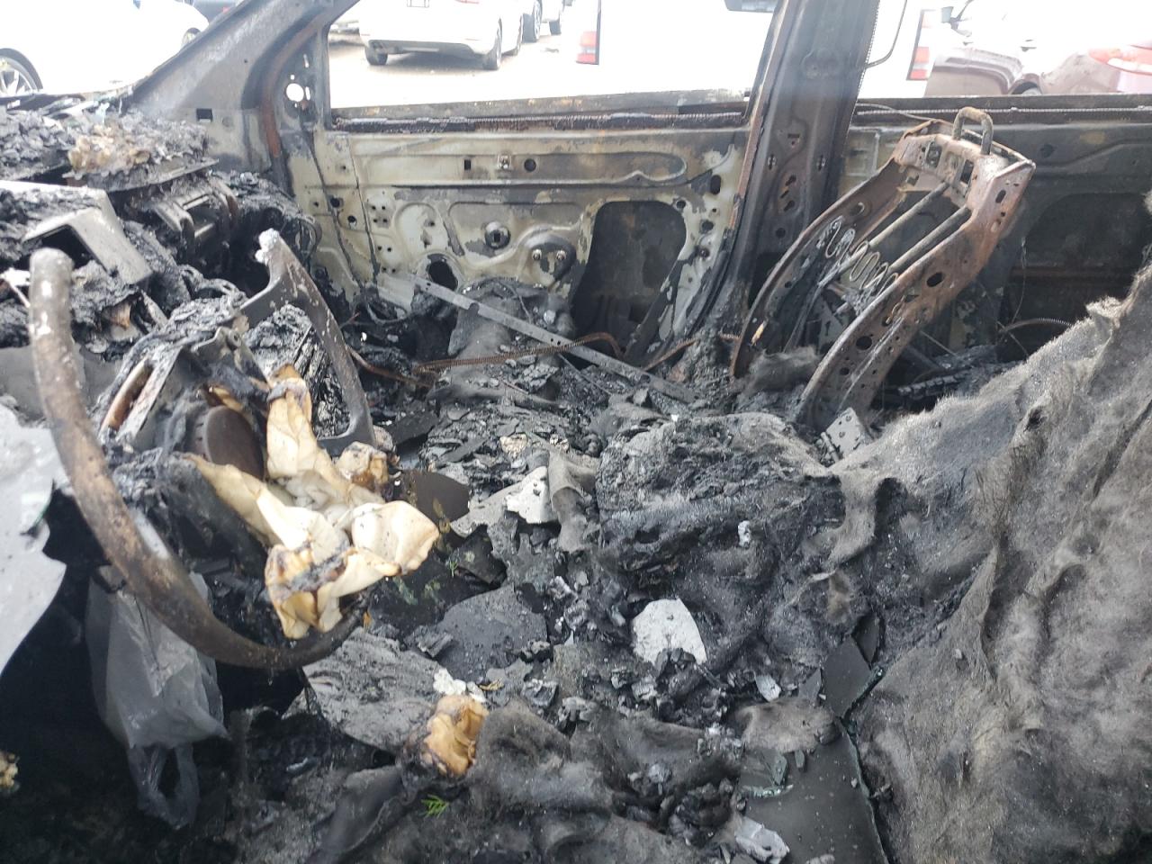 2011 Chevrolet Traverse VIN 1GNKRGED5BJ334273 Copart auction photo, burn damage thumbnail 7