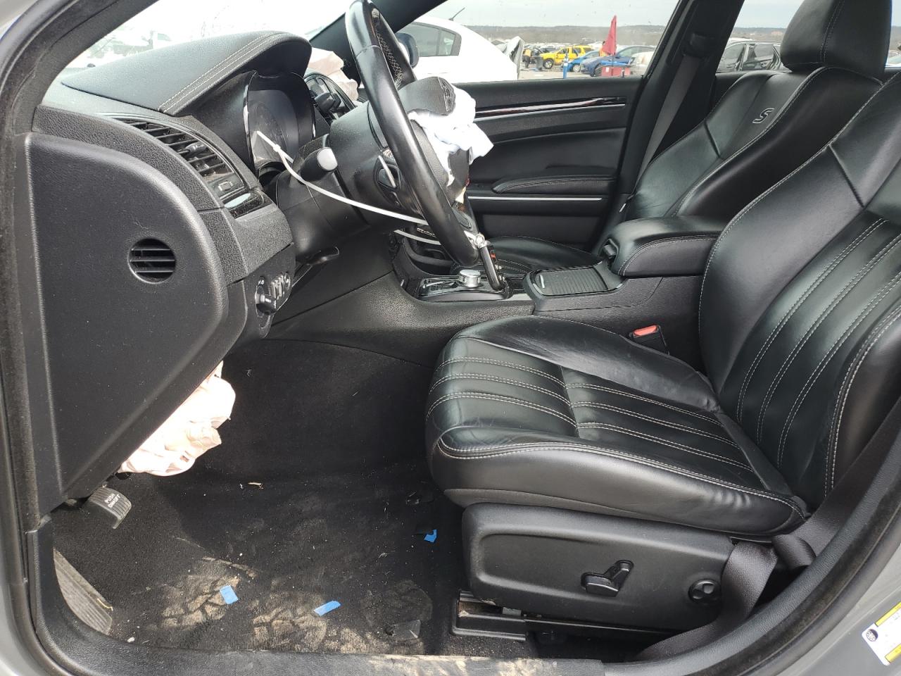 2019 Chrysler 300 VIN 2C3CCABG7KH601090 Copart auction photo, front end damage thumbnail 7