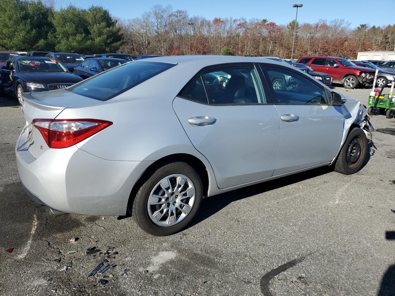2016 Toyota Corolla VIN 2T1BURHE9GC546698 Copart auction photo, front end / minor dent/scratches damage thumbnail 3