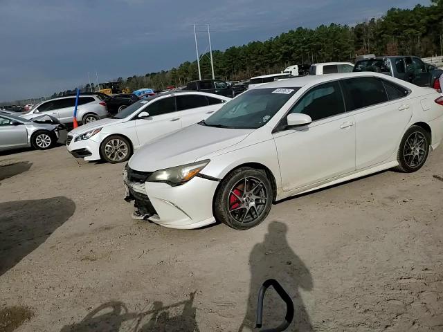2016 Toyota Camry VIN 4T1BF1FK6GU551831 Copart auction photo, front end damage thumbnail 11