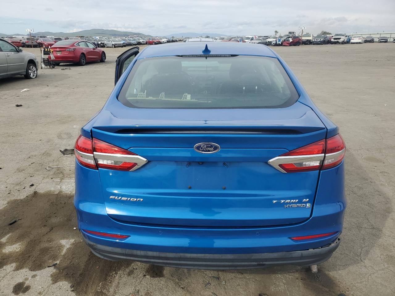 2019 Ford Fusion VIN 3FA6P0RU2KR273820 Copart auction photo, side damage thumbnail 6