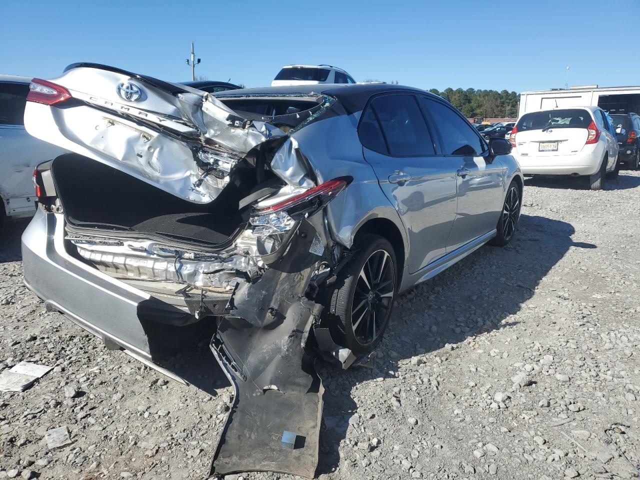2018 Toyota Camry VIN 4T1B61HK6JU102346 Copart auction photo, rear end / rear end damage thumbnail 3