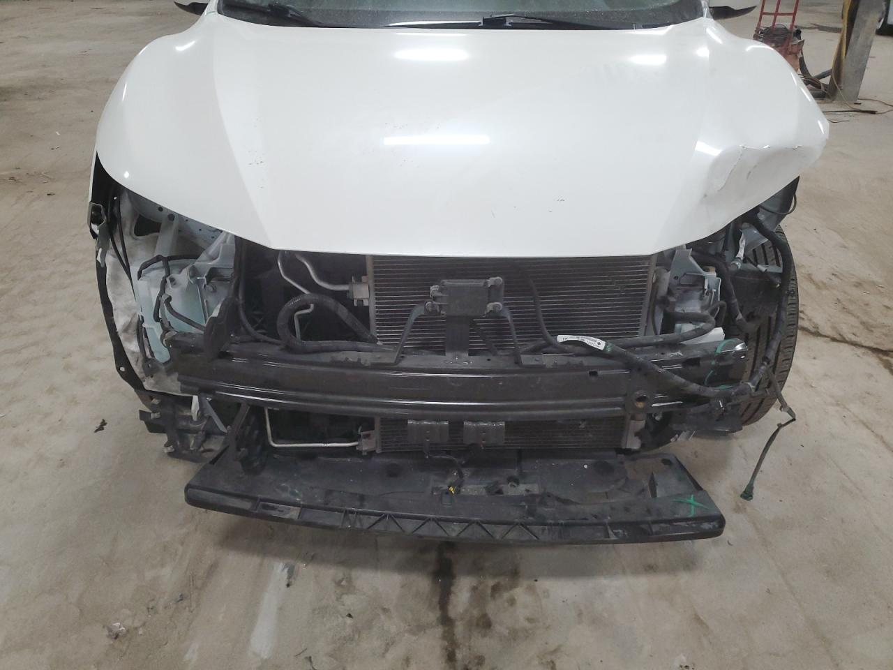 2020 Nissan Rogue VIN JN1BJ1CV6LW543845 Copart auction photo, front end / minor dent/scratches damage thumbnail 11