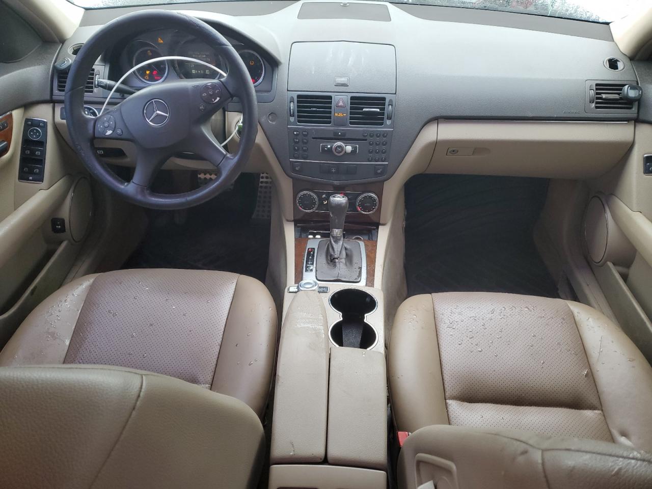 2011 Mercedes-Benz C-klasse VIN WDDGF5EB5BR172551 Copart auction photo, front end / side damage thumbnail 8
