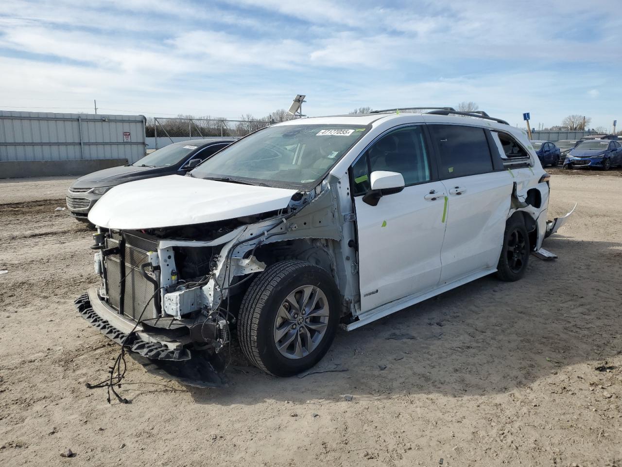2021 Toyota Sienna VIN 5TDBRKEC5MS063322