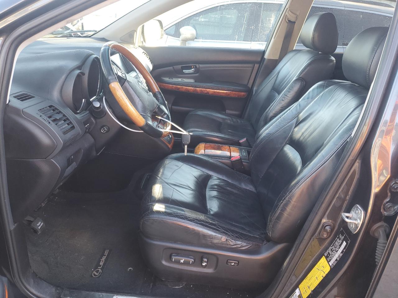 2008 Lexus RX VIN 2T2HK31U38C086806 Copart auction photo, front end / mechanical damage thumbnail 7