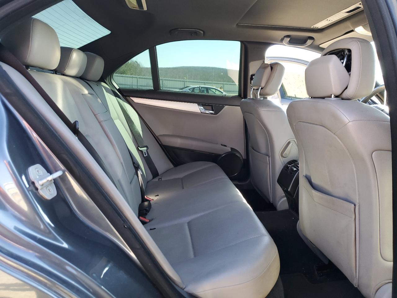 2008 Mercedes-Benz C-klasse VIN WDDGF54X78R015335 Copart auction photo, front end / minor dent/scratches damage thumbnail 10