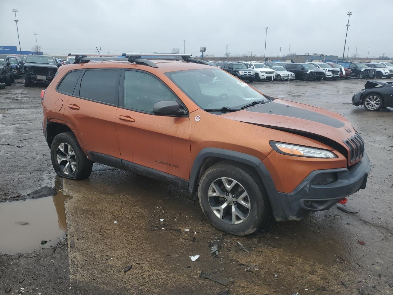 2014 Jeep Cherokee VIN 1C4PJMBB4EW317799 Copart auction photo, front end / side damage thumbnail 4