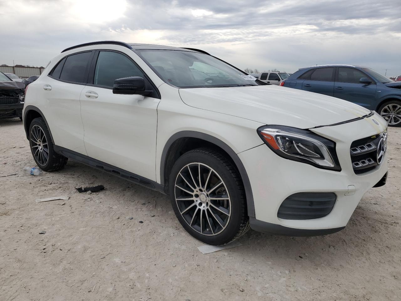 2018 Mercedes-Benz GLA-klasse VIN WDCTG4EB8JJ376235 Copart auction photo, front end damage thumbnail 4