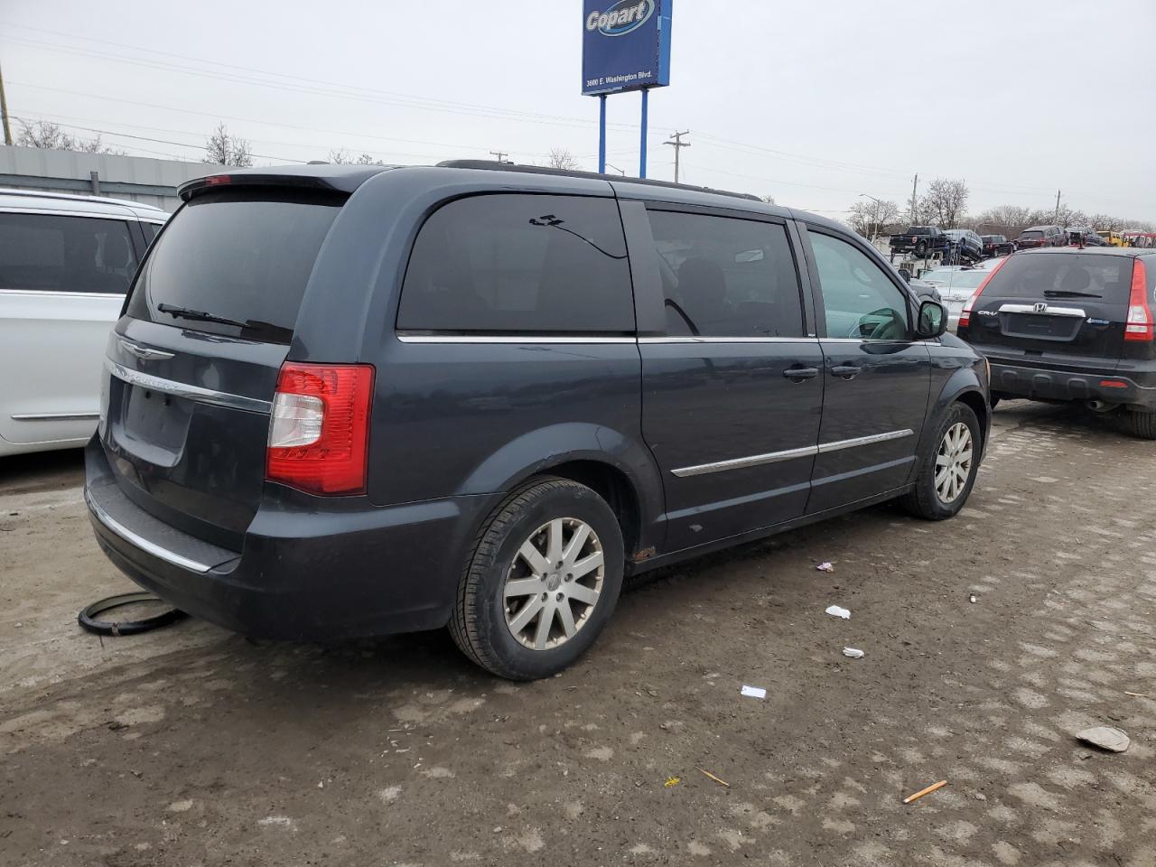 2013 Chrysler Town & Country VIN 2C4RC1BG2DR691509 Copart auction photo, front end damage thumbnail 3