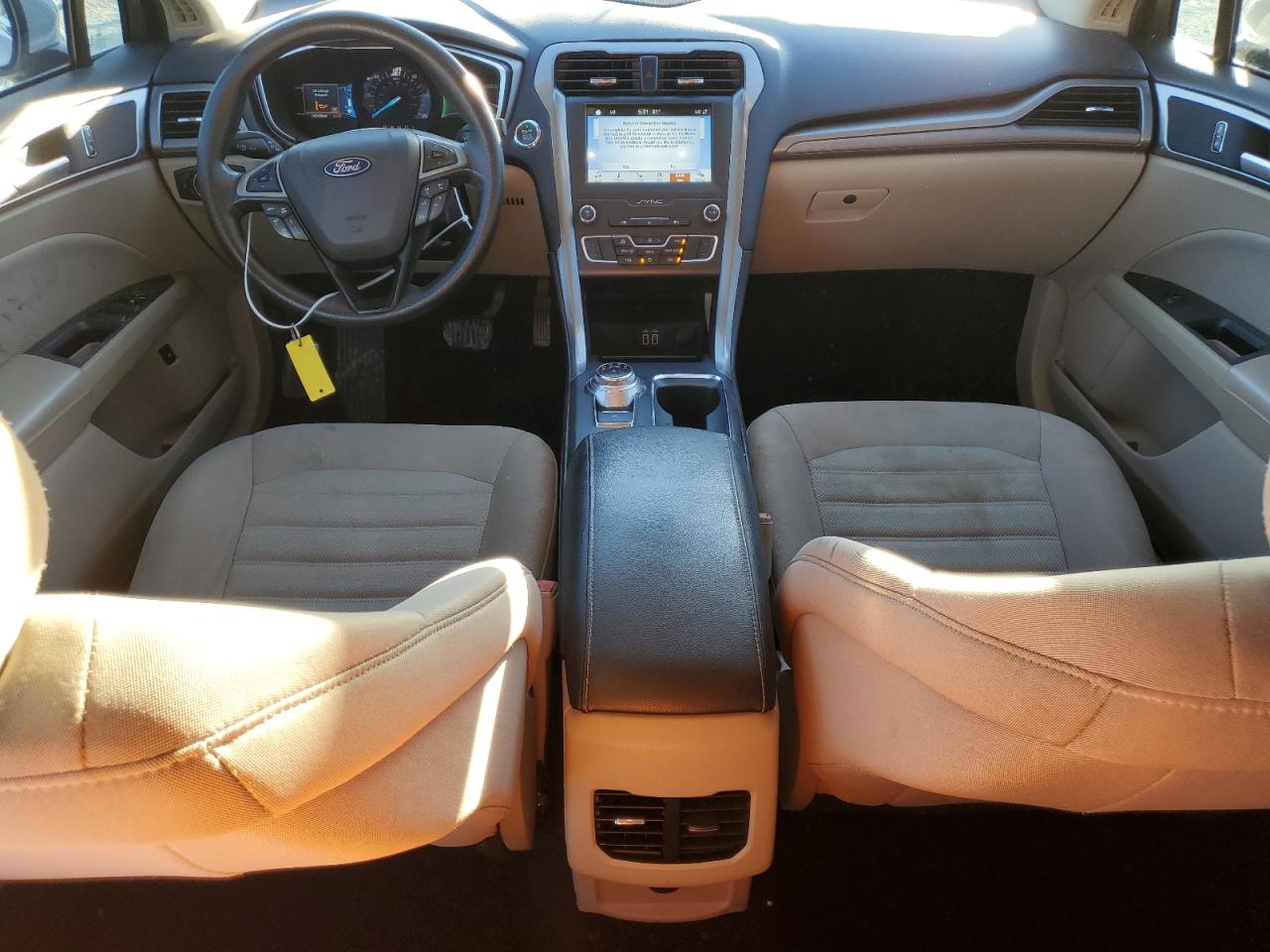 2019 Ford Fusion VIN 3FA6P0LU6KR241042 Copart auction photo, minor dent/scratches damage thumbnail 8