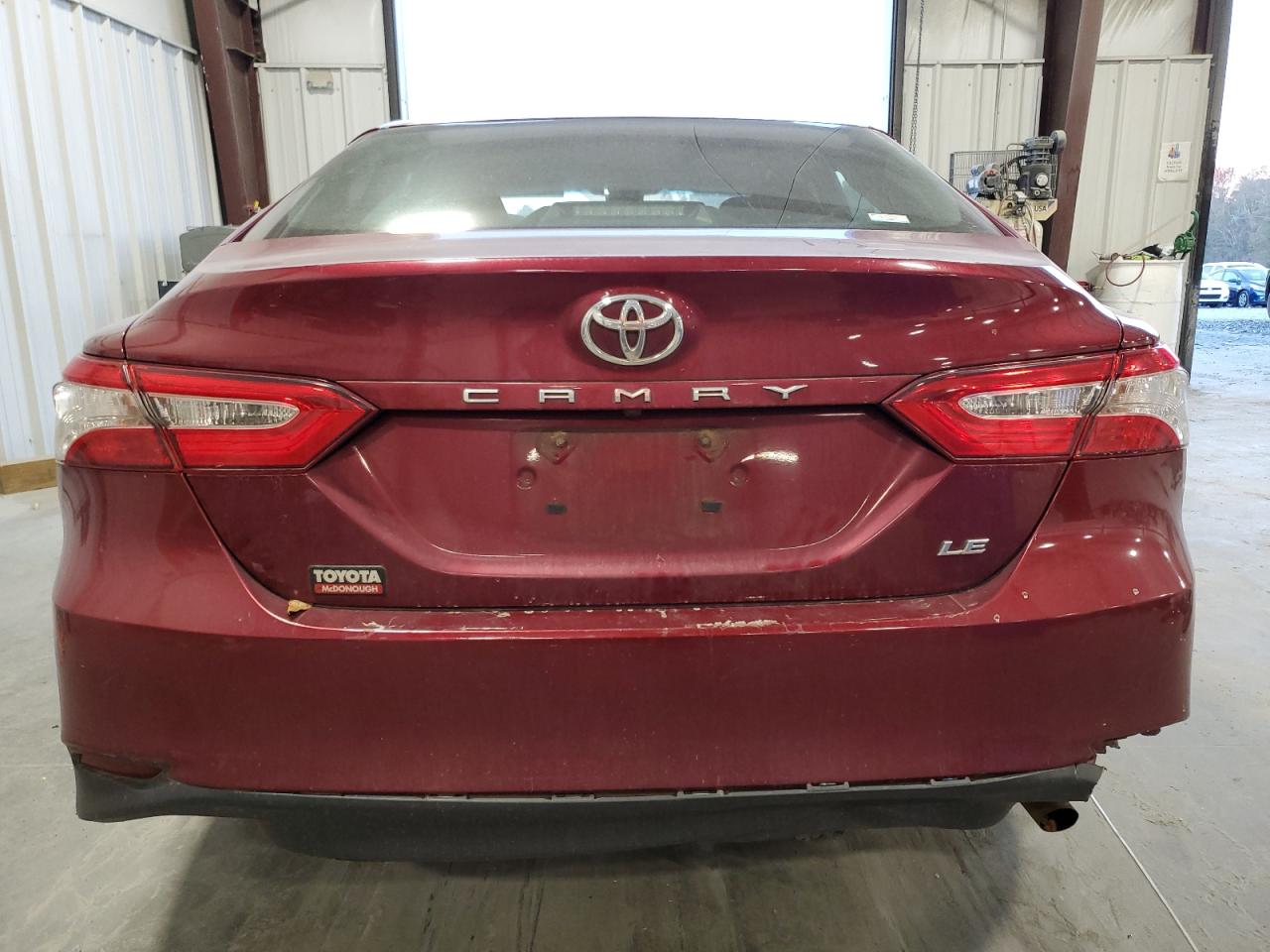 2018 Toyota Camry VIN 4T1B11HK1JU659826 Copart auction photo, front end damage thumbnail 6