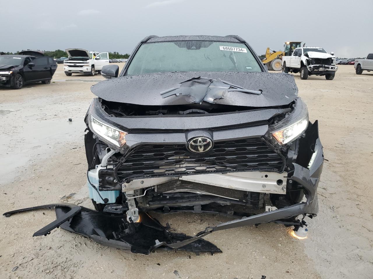 2020 Toyota RAV 4 VIN 2T3W1RFV8LC059295 Copart auction photo, all over damage thumbnail 5