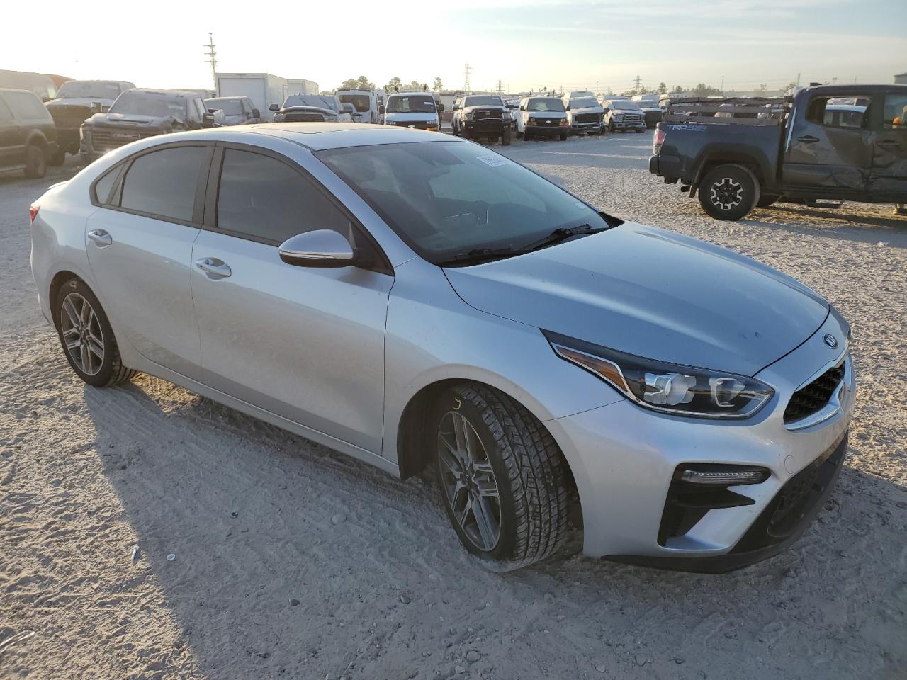 2020 KIA Forte VIN 3KPF54AD8LE210488 Copart auction photo, water/flood damage thumbnail 4