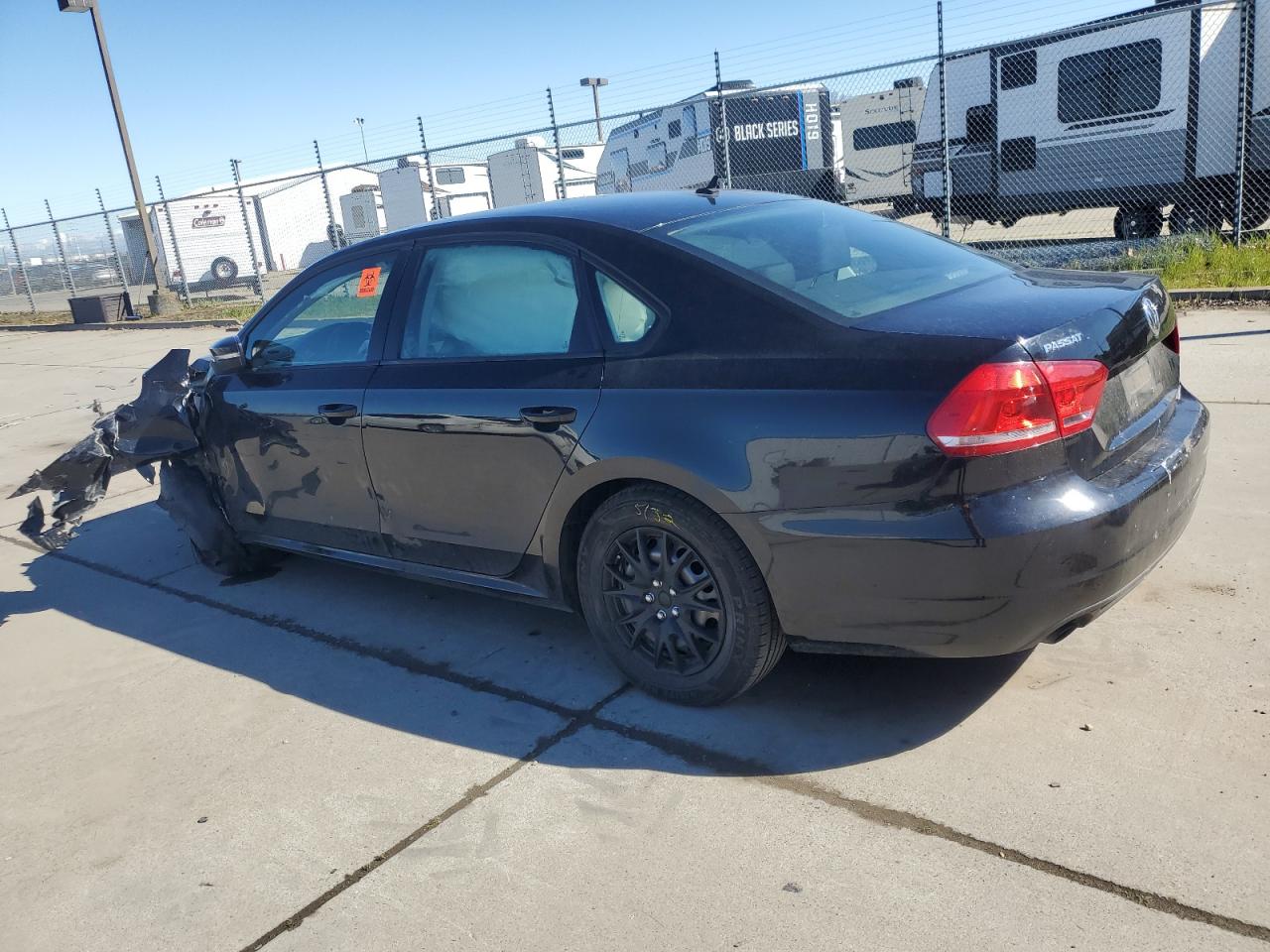 2015 Volkswagen Passat VIN 1VWAT7A30FC066985 Copart auction photo, front end / side damage thumbnail 2