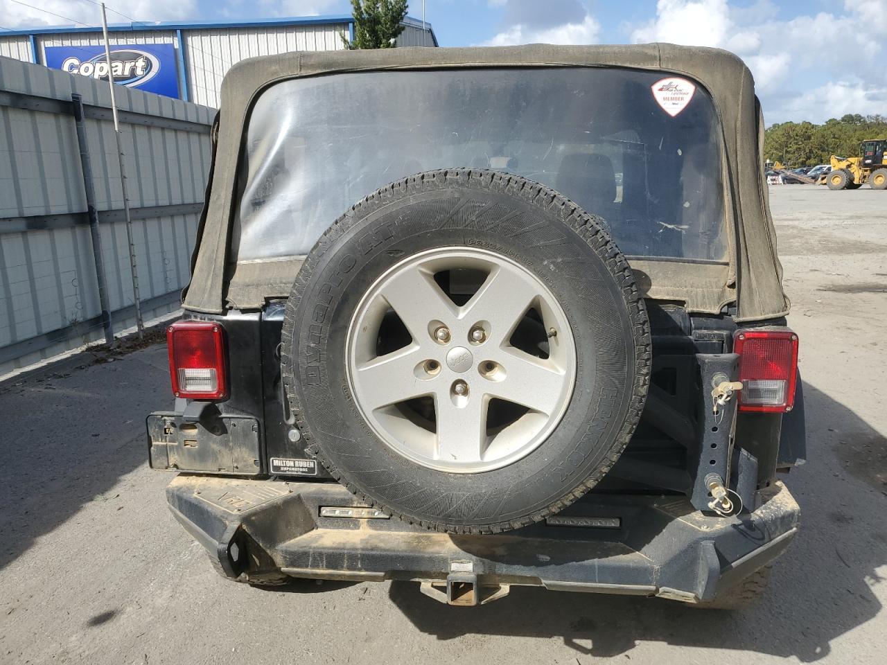 2018 Jeep Wrangler VIN 1C4AJWAG4JL861827 Copart auction photo, front end damage thumbnail 6