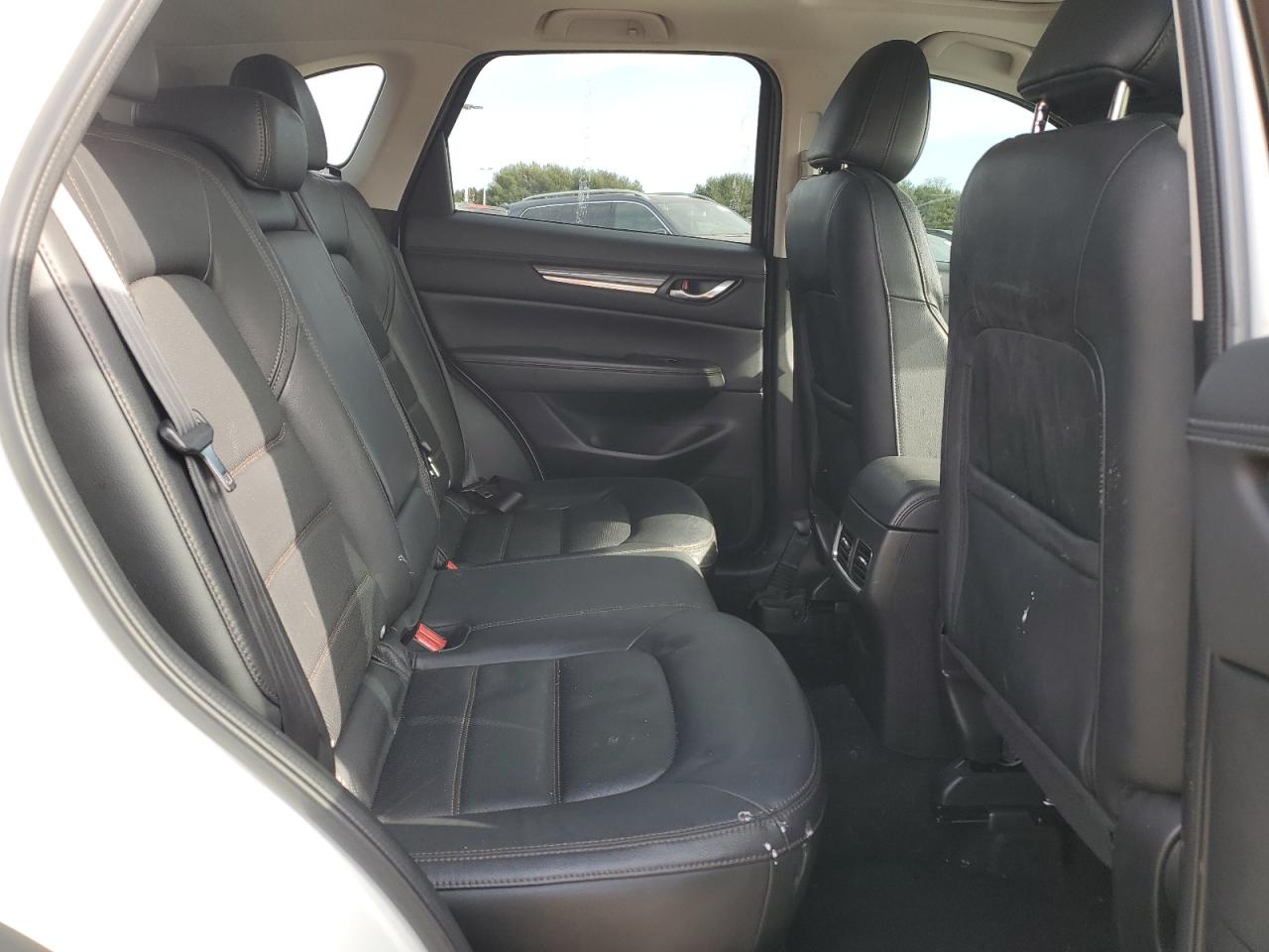 2017 Mazda CX-5 VIN JM3KFBDLXH0121354 Copart auction photo, rear end / minor dent/scratches damage thumbnail 11