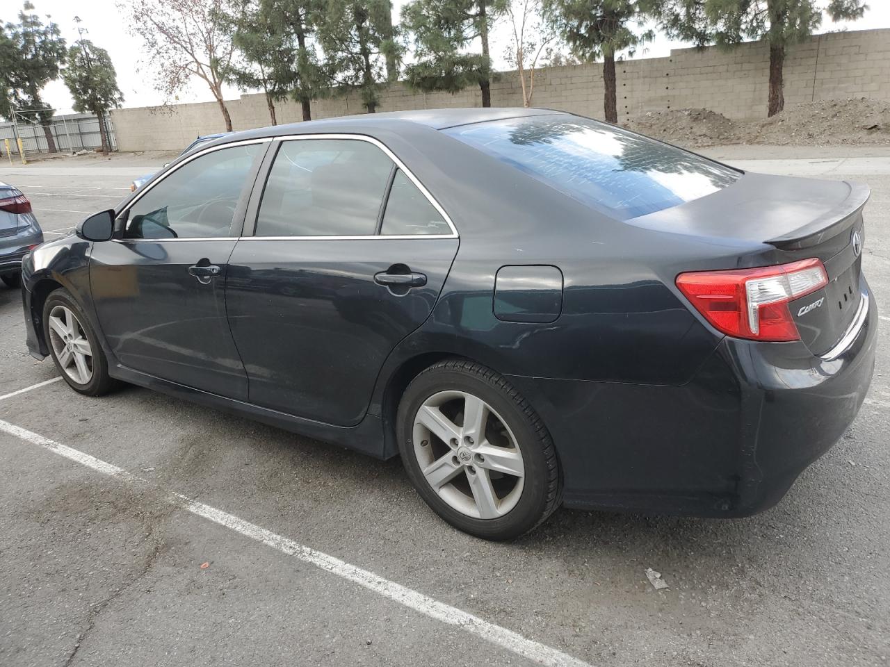 2012 Toyota Camry VIN 4T1BF1FK2CU017719 Copart auction photo, rear end / side damage thumbnail 2
