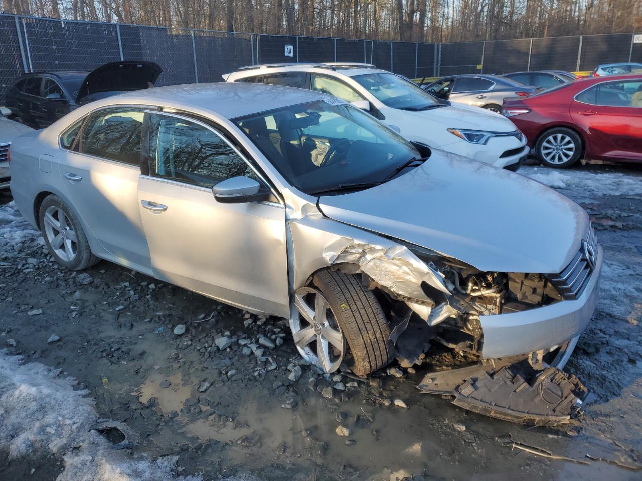 2014 Volkswagen Passat VIN 1VWBP7A35EC009611 Copart auction photo, front end damage thumbnail 4