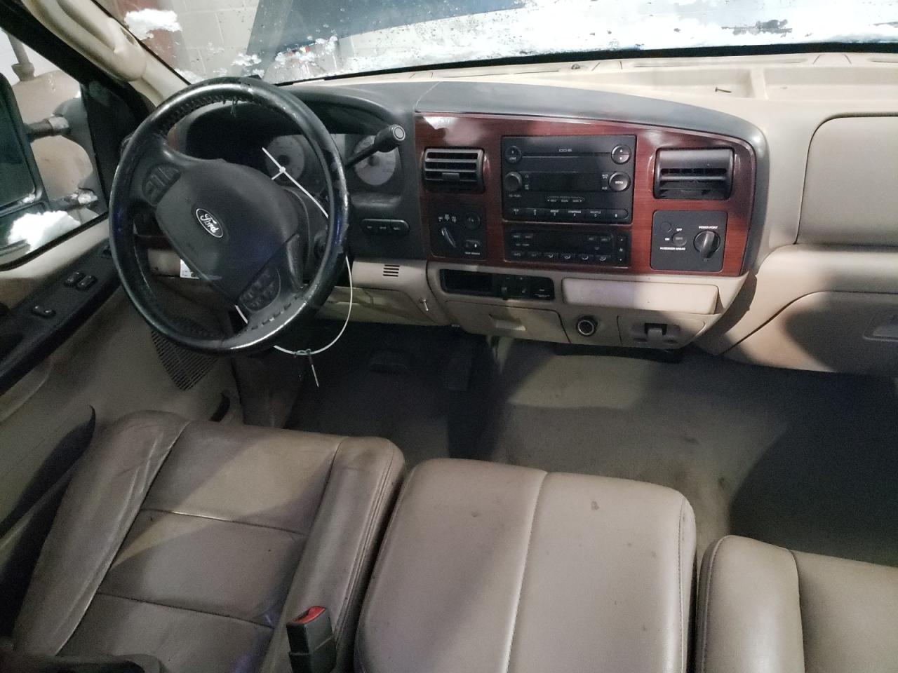 2005 Ford F350 VIN 1FTWX31PX5EC00316 Copart auction photo, front end / rear end damage thumbnail 8