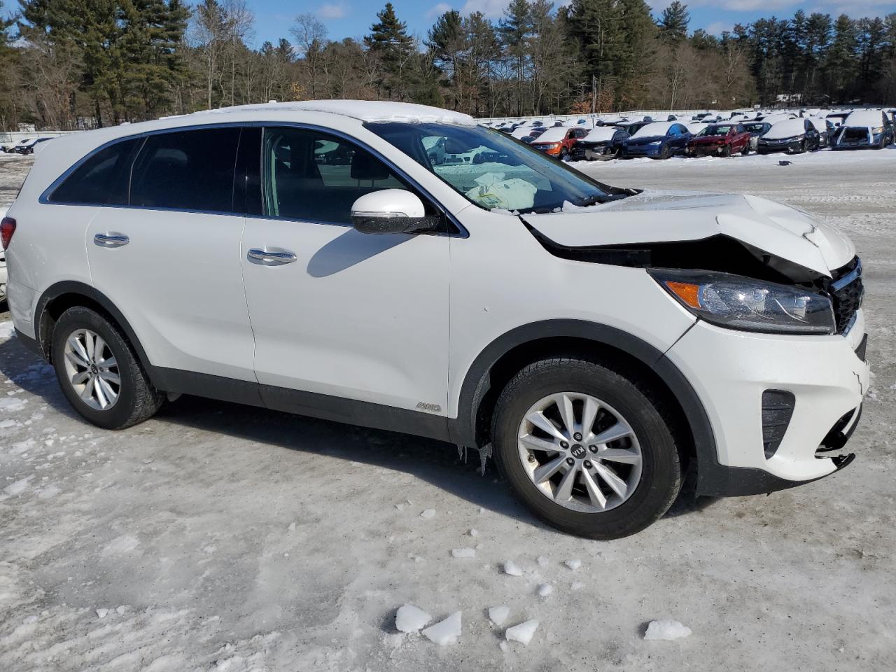 2019 KIA Sorento VIN 5XYPGDA39KG540003 Copart auction photo, front end damage thumbnail 4