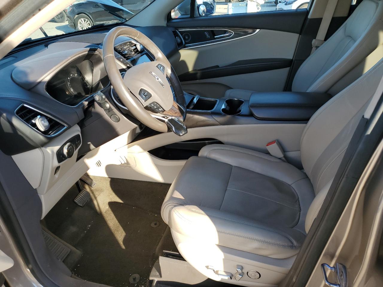 2018 Lincoln MKX VIN 2LMPJ8LP8JBL18693 Copart auction photo, front end damage thumbnail 7