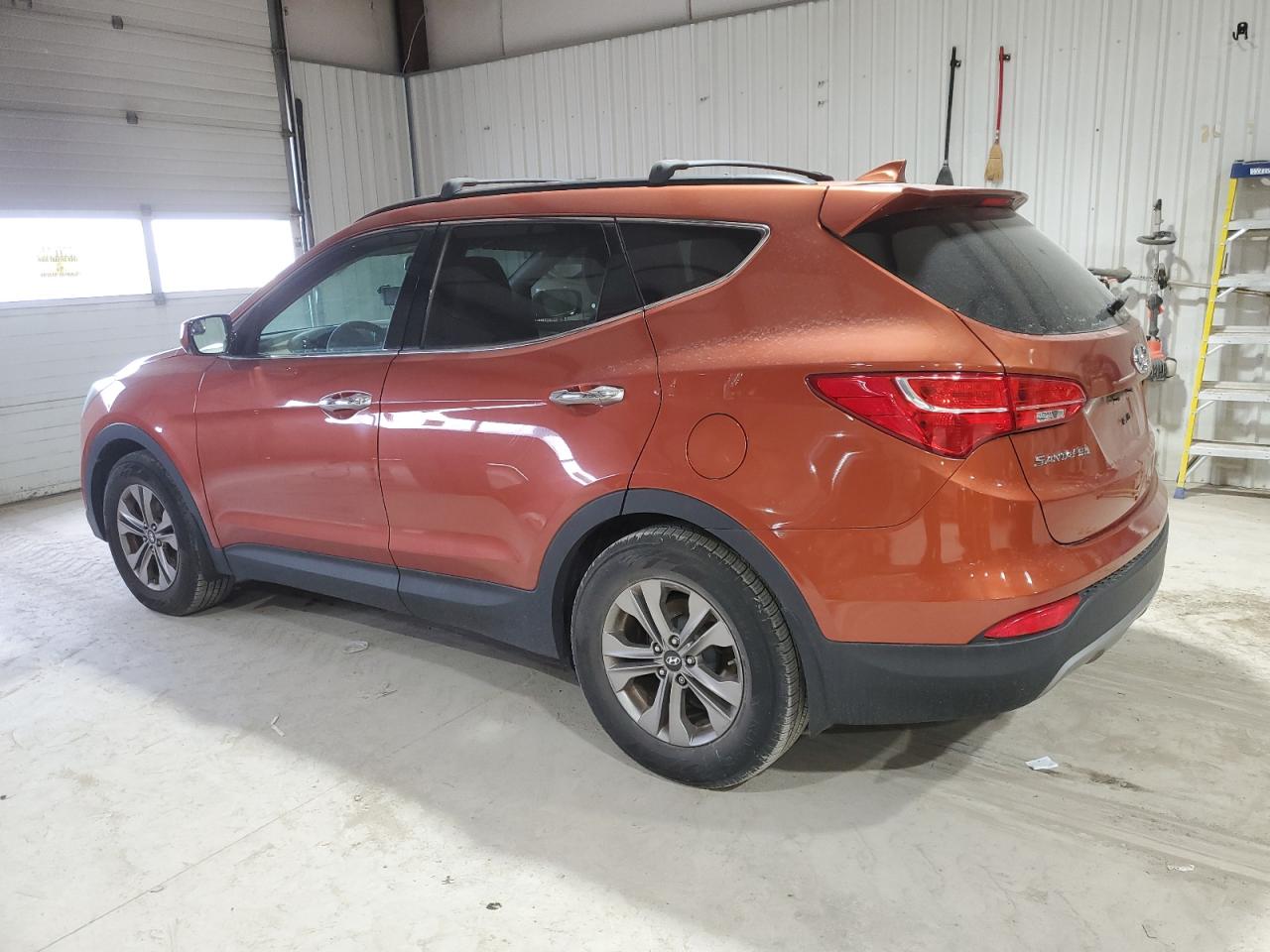 2015 Hyundai Santa Fe VIN 5XYZU3LB2FG285460 Copart auction photo, mechanical damage thumbnail 2