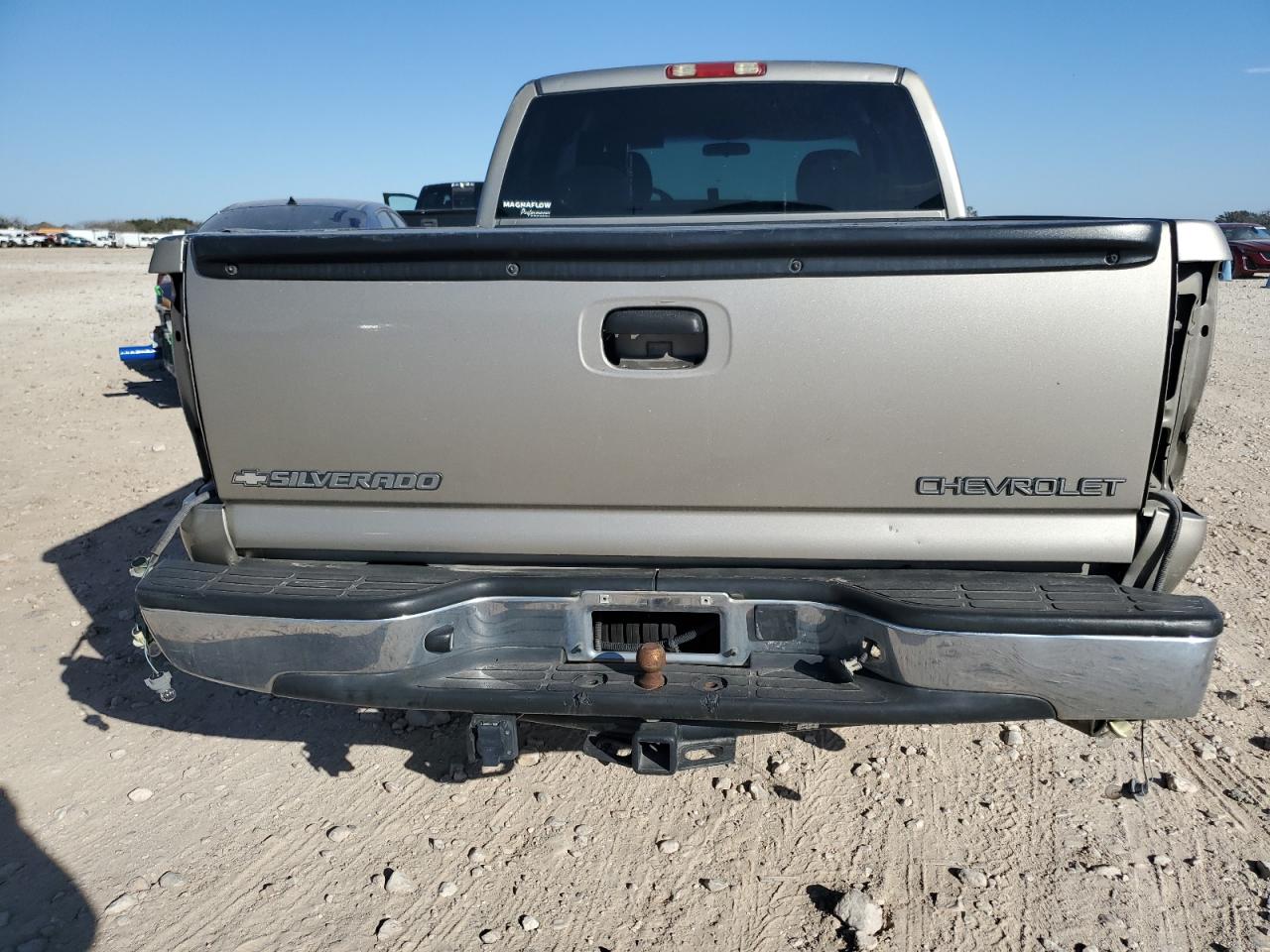 2002 Chevrolet Silverado VIN 2GCEC19V421411944 Copart auction photo, front end / rear end damage thumbnail 6
