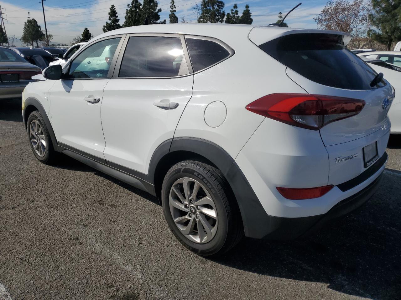 2017 Hyundai Tucson VIN KM8J23A49HU466673 Copart auction photo, front end damage thumbnail 2