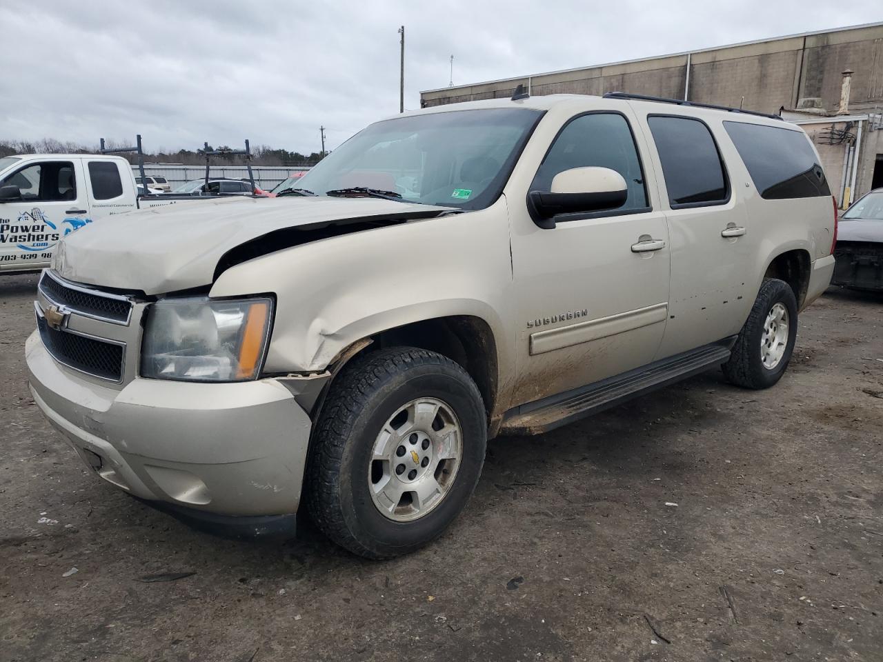 2011 Chevrolet Suburban VIN 1GNSKJE34BR314929 - Copart auction photo