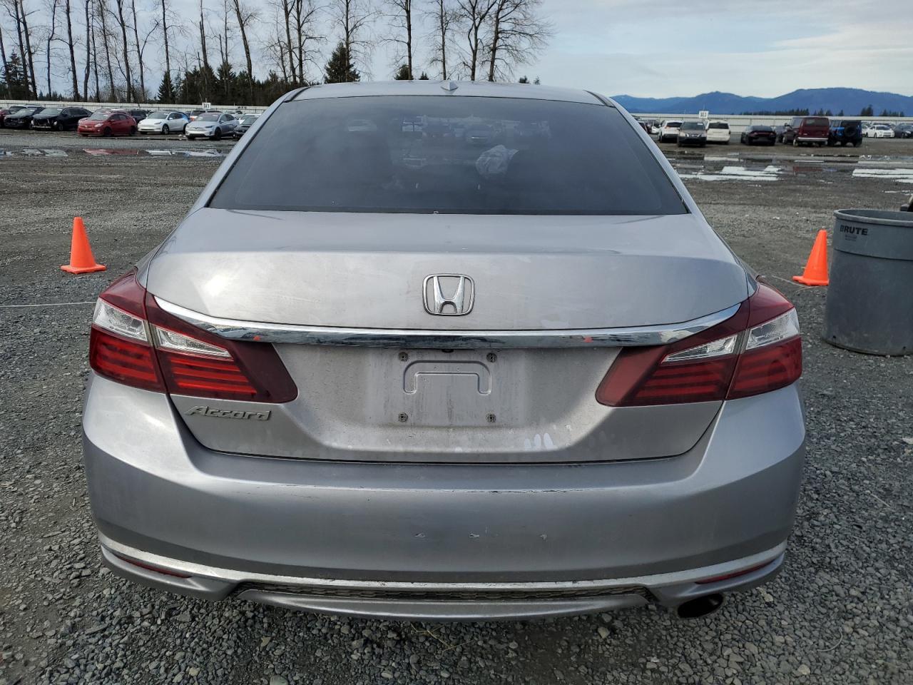 2017 Honda Accord VIN 1HGCR2F89HA037910 Copart auction photo, front end damage thumbnail 6