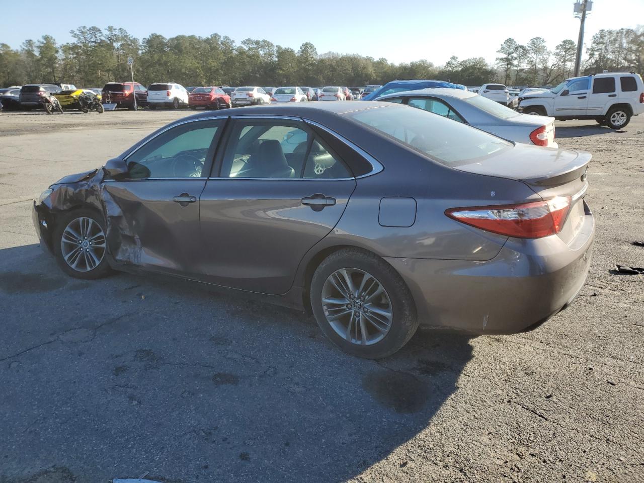 2015 Toyota Camry VIN 4T1BF1FK1FU083635 Copart auction photo, front end / side damage thumbnail 2