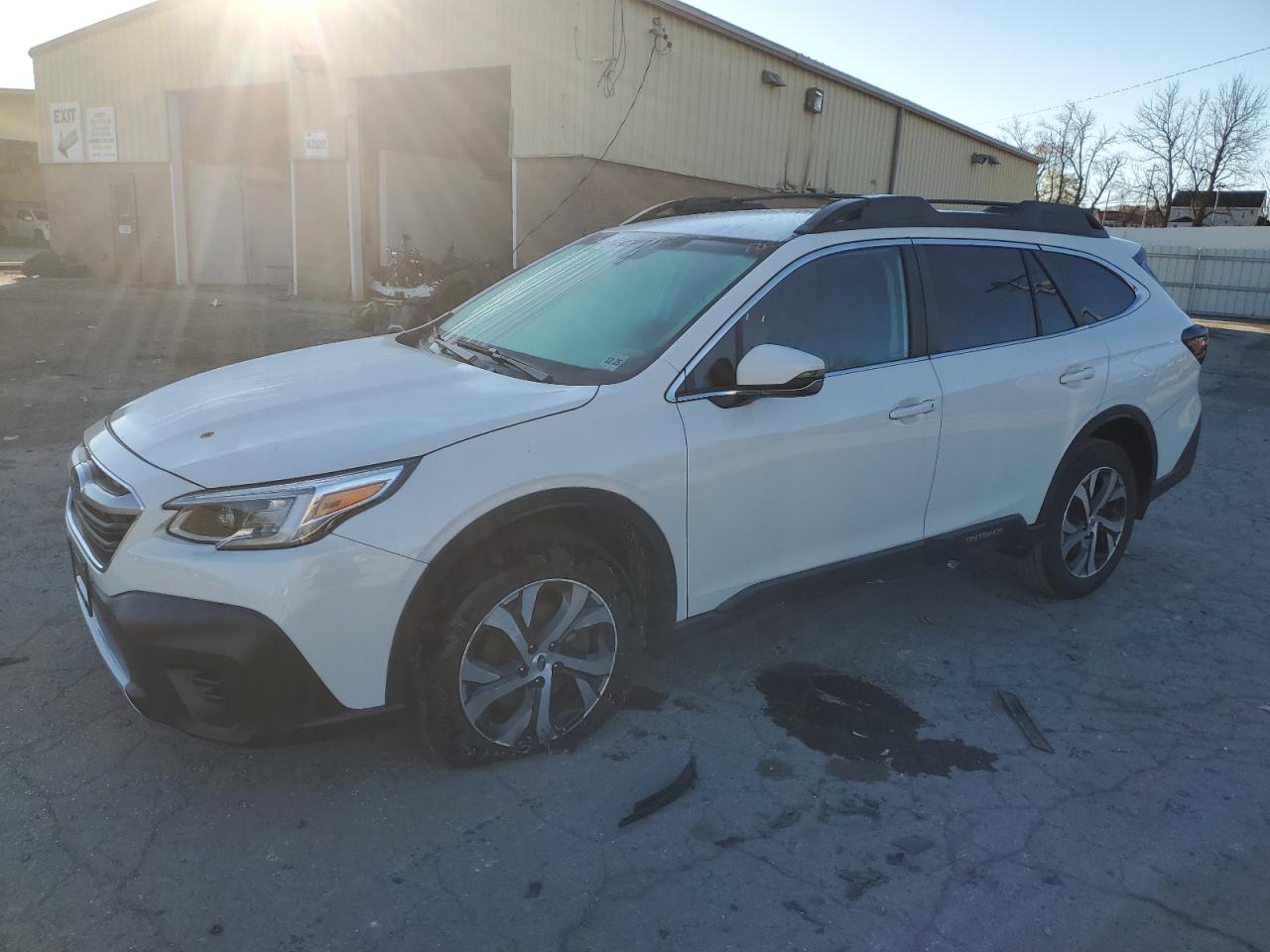 2021 Subaru Outback VIN 4S4BTAMC1M3100117