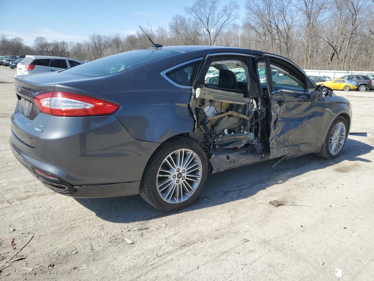 2016 Ford Fusion VIN 3FA6P0T98GR171045 Copart auction photo, side / rear end damage thumbnail 3