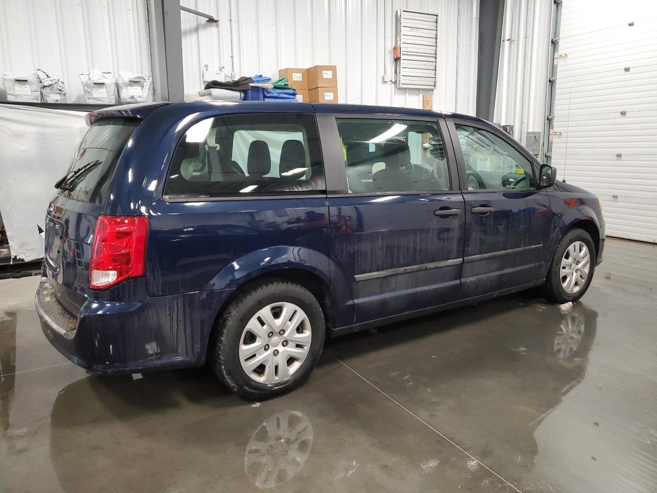 2014 Dodge Caravan VIN 2C4RDGBG6ER282267 Copart auction photo, minor dent/scratches / normal wear damage thumbnail 3
